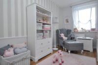 Marylou_bookcase_toy_box_lifestyle_02