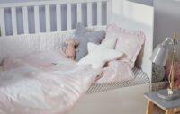 Swanderful_bedding_lifestyle_02