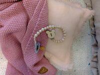 Cotton_blanket_bubble_gum_lifestyle_02