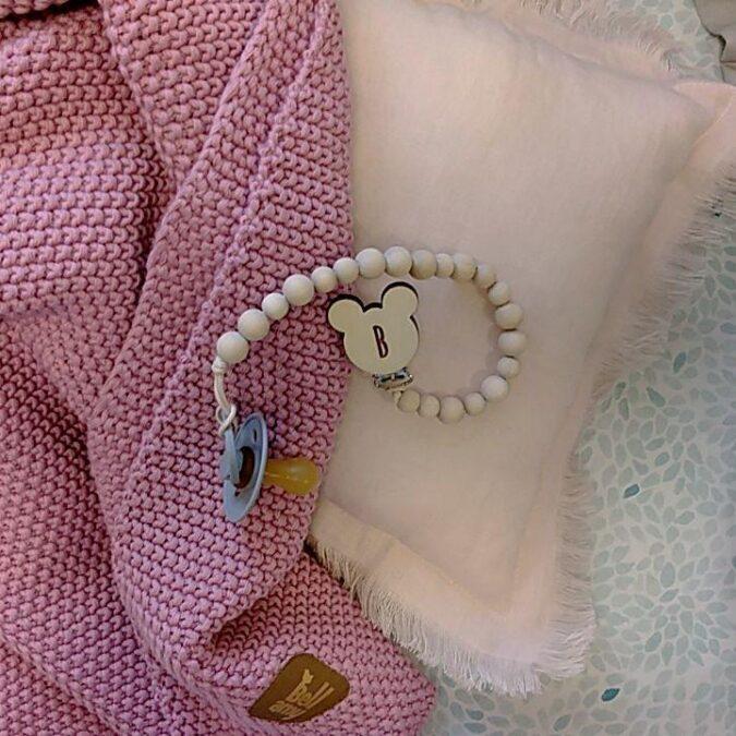 Cotton_blanket_bubble_gum_lifestyle_02