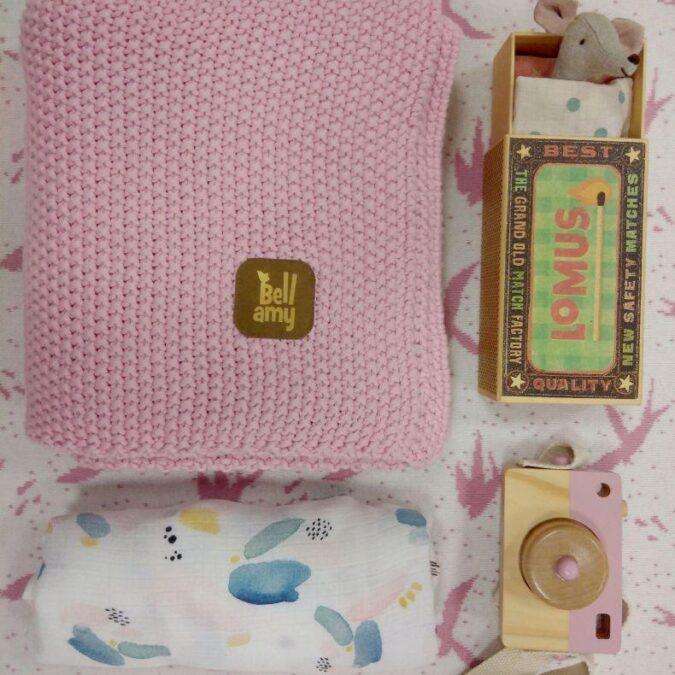 Cotton_blanket_rosy_lifestyle_01 Cotton_blanket_rosy_lifestyle_01